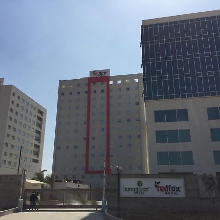 Red Fox By Lemon Tree Hotels, Sector 60, Gurugram Gurgaon Bagian luar foto