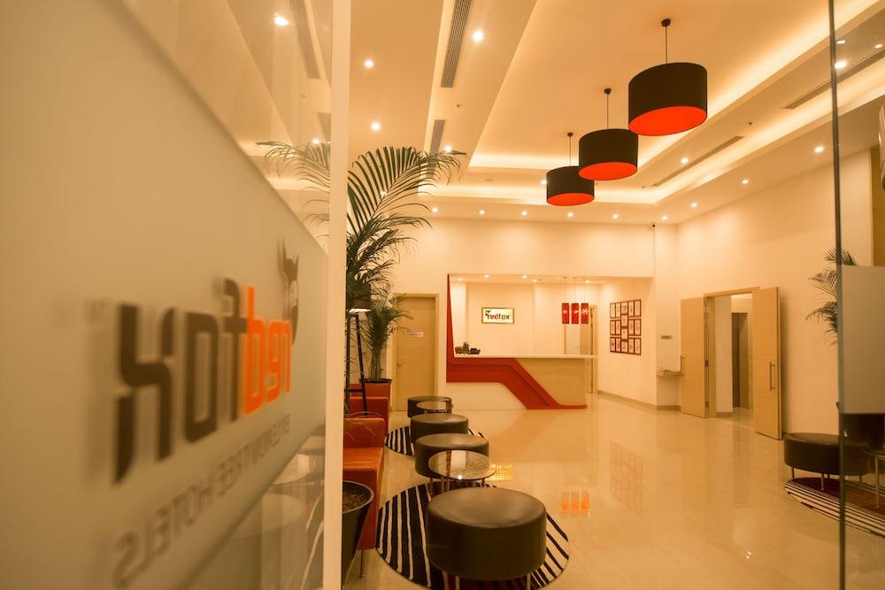 Red Fox By Lemon Tree Hotels, Sector 60, Gurugram Gurgaon Bagian luar foto