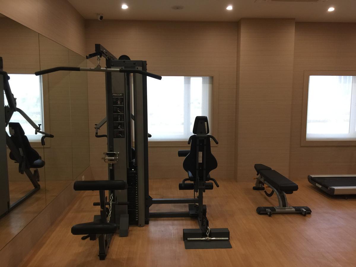 Red Fox By Lemon Tree Hotels, Sector 60, Gurugram Gurgaon Bagian luar foto