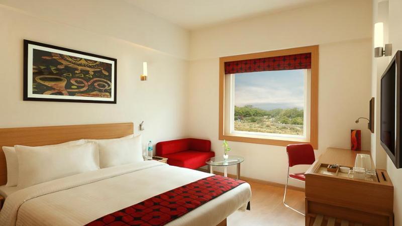 Red Fox By Lemon Tree Hotels, Sector 60, Gurugram Gurgaon Bagian luar foto