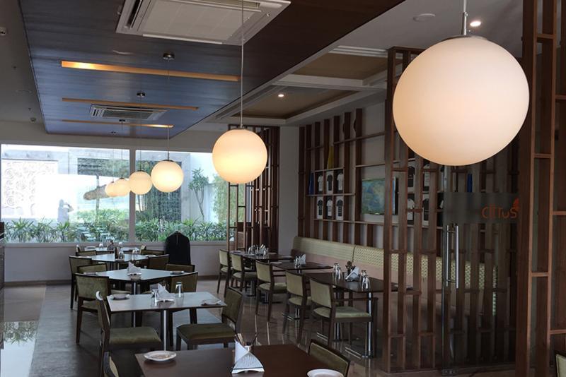 Red Fox By Lemon Tree Hotels, Sector 60, Gurugram Gurgaon Bagian luar foto